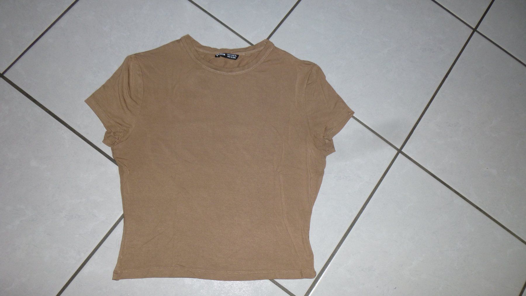 Shein T-Shirts: Damen-Shirt braun / M – Gebraucht aus Triengen von misterpicknicker