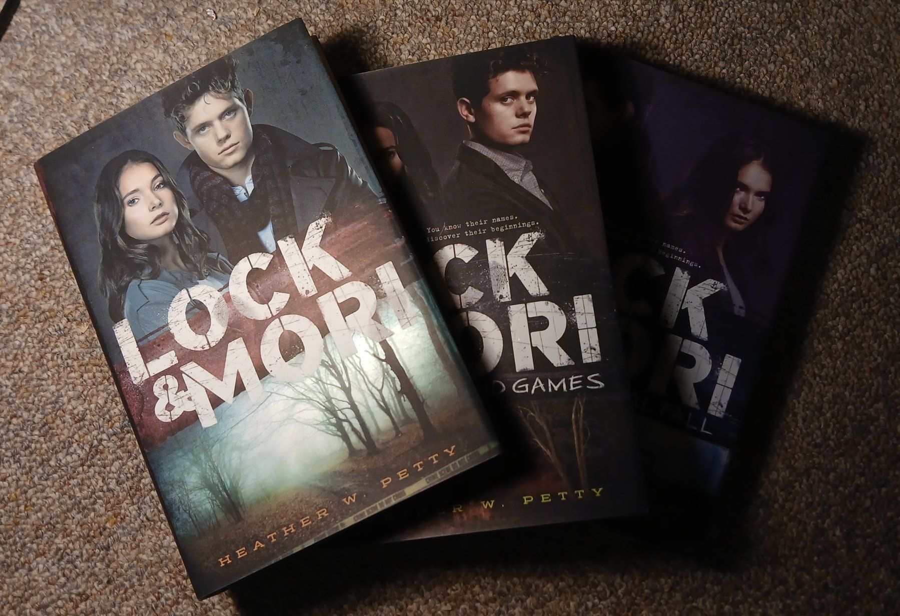 Libri: Lock & Mori Trilogy von Heather W. Petty – Nuovo e nell'imballaggio originale da Oberrieden venduto da sib_nkf6