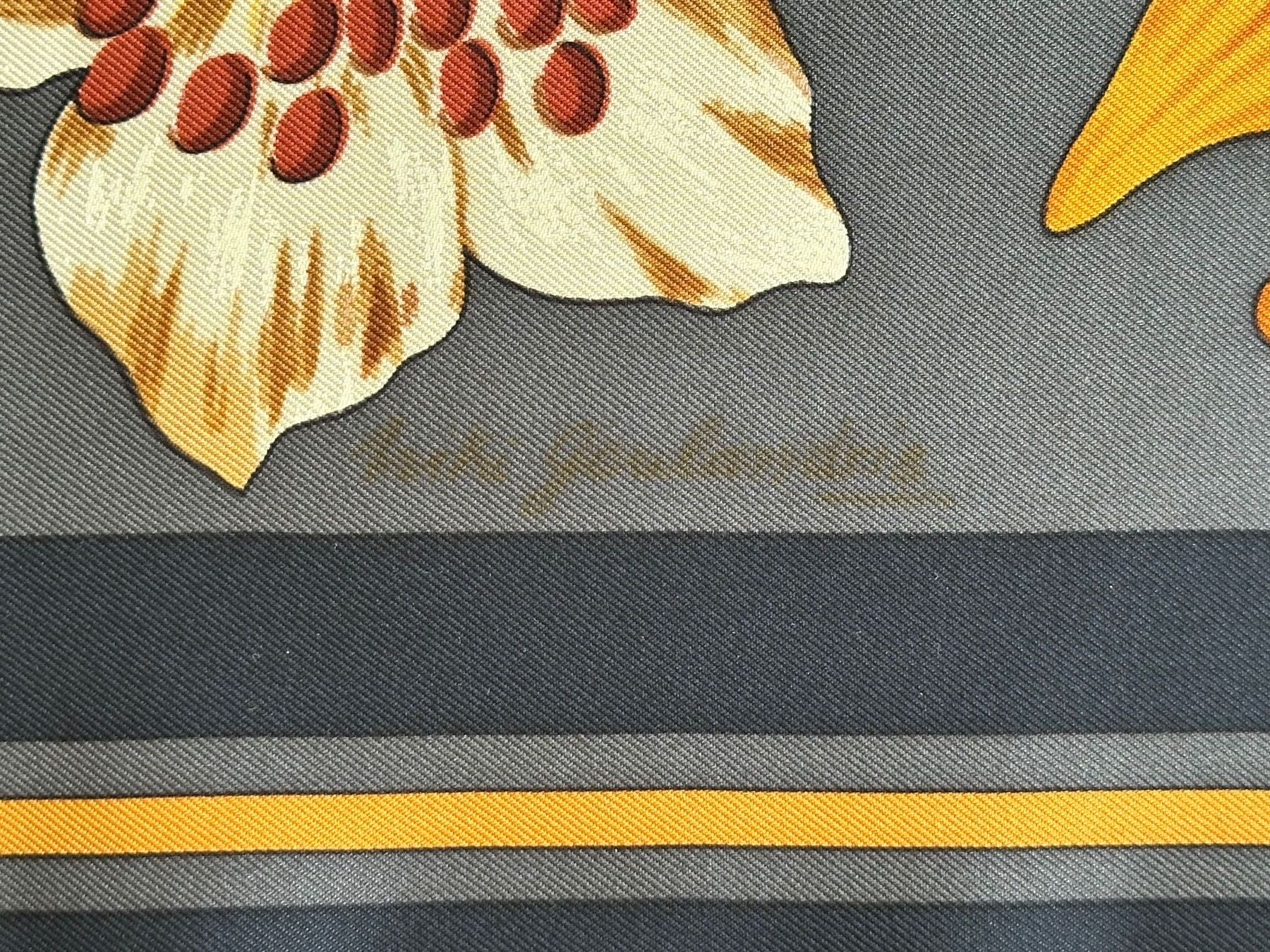 Hermès Foulards, Tücher & Schals: Carré Hermès Fleurs d'Hellade Original Orange Box – Neu (gemäss Beschreibung) aus Bern von der_karl 7
