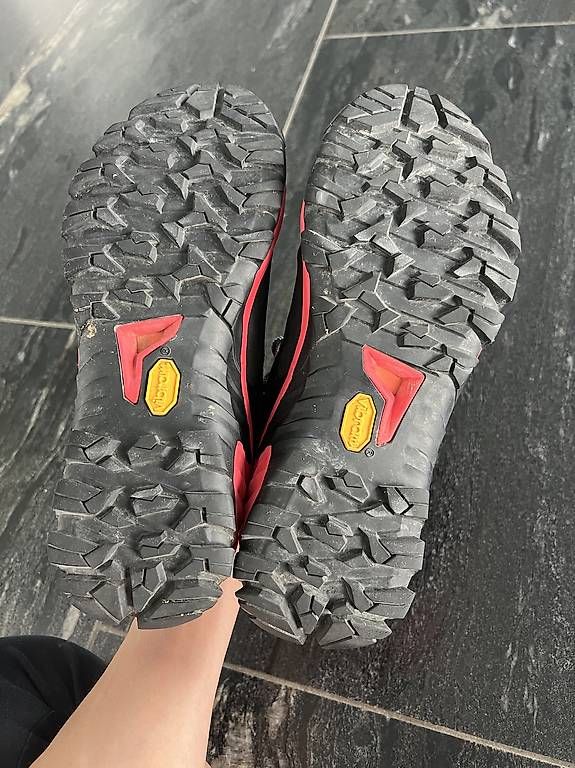 Damenschuhe: Trekking Schuhe Gr. 37 – Gebraucht aus Günsberg von ElenaFl 2