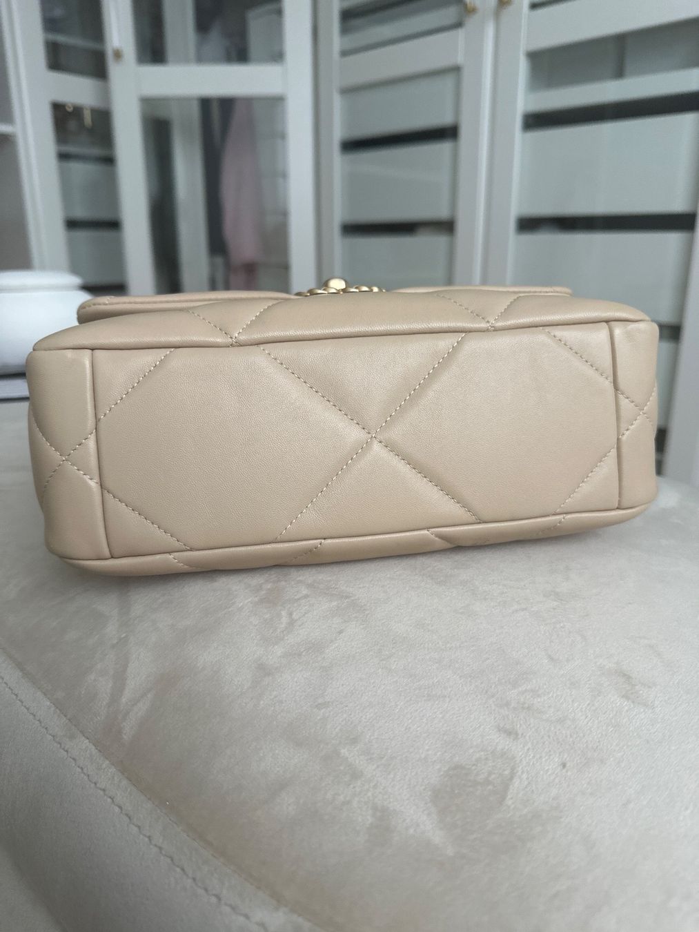 Chanel Borse da donna: Chanel 19 Small Beige Fullset – Nuovo (secondo la descrizione) da Hausen AG venduto da SF3011 1