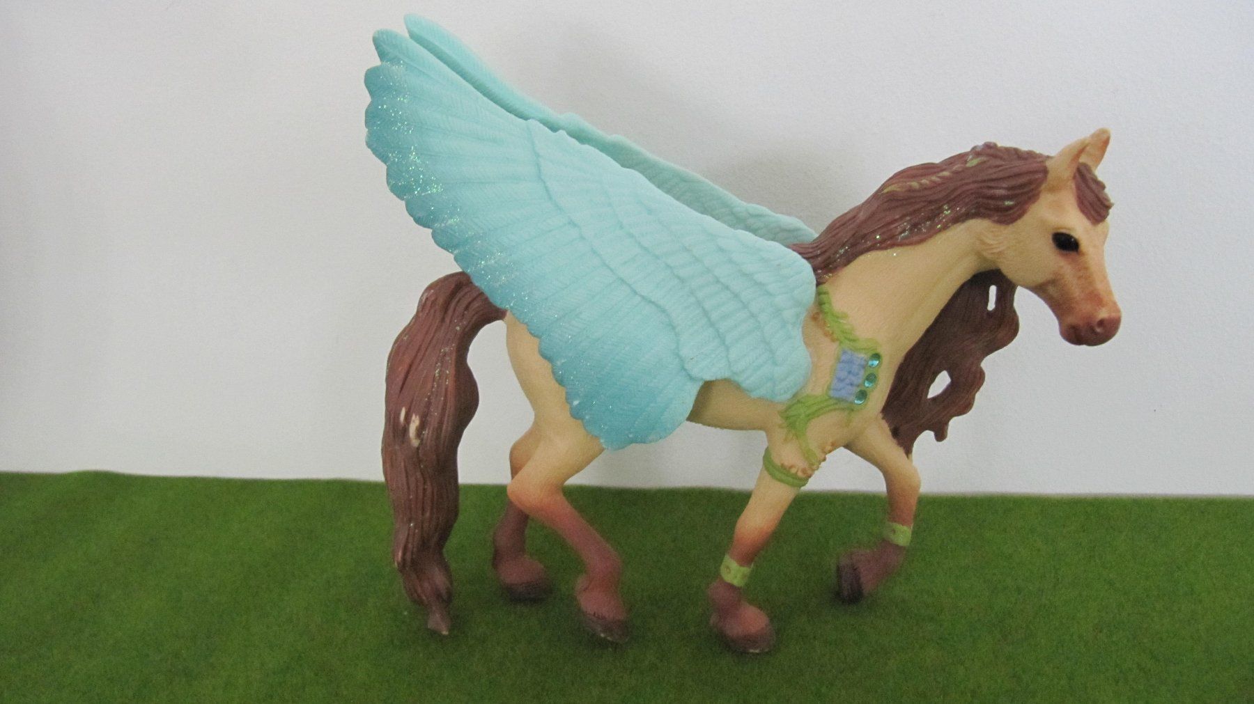 Schleich Giocattoli: Schleich Pegasus Familie – Usato da Brunnen venduto da Kiwiland1 3
