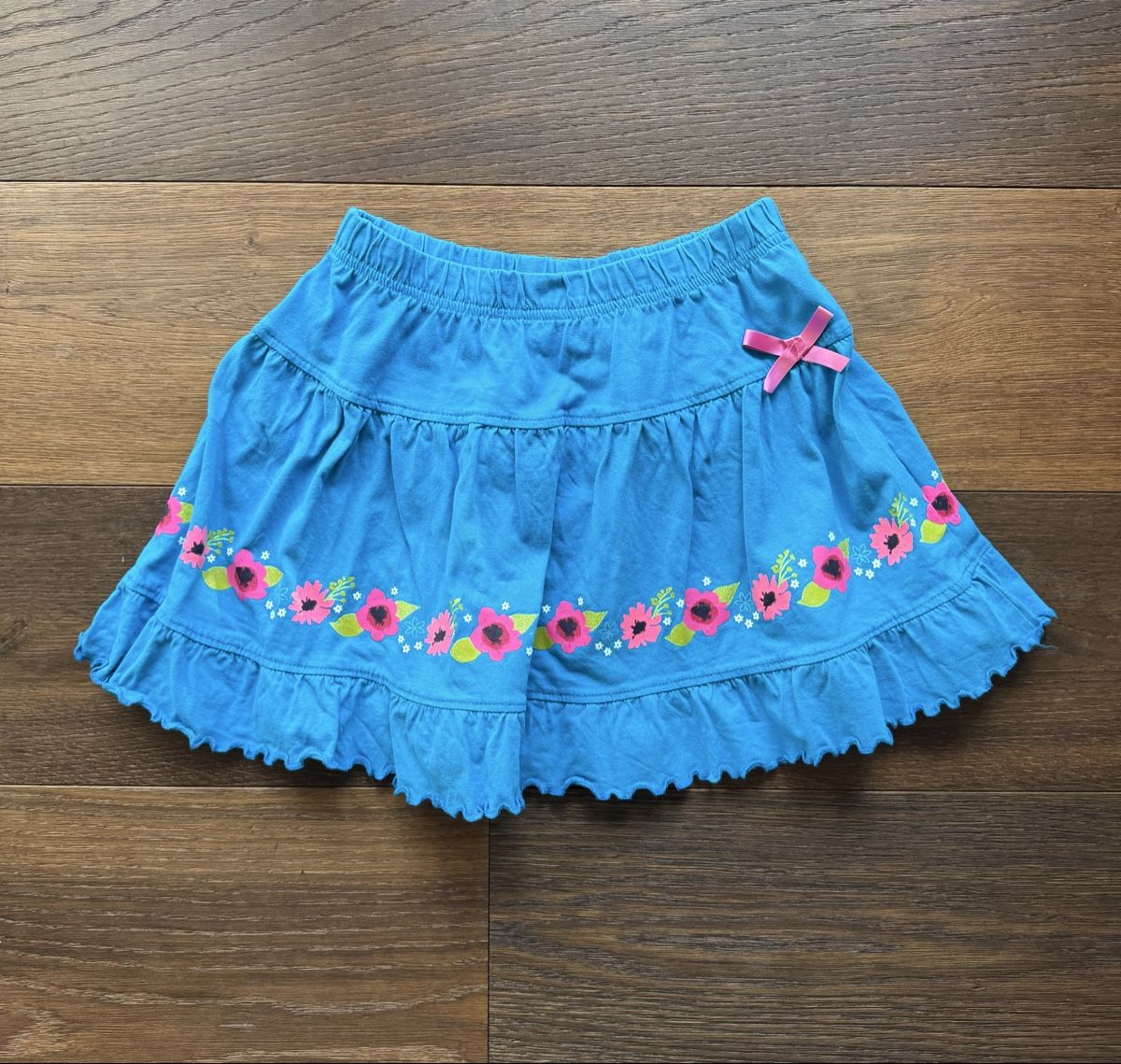 Robes et jupes: Jupe – D'occasion à Pfäffikon ZH par aveo14