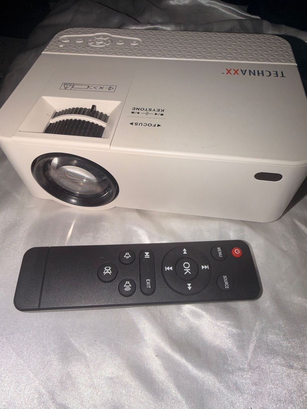 Proiettori: Mini Beamer Home Technaxx TX-113 – Usato da bülach venduto da Happylion1 1