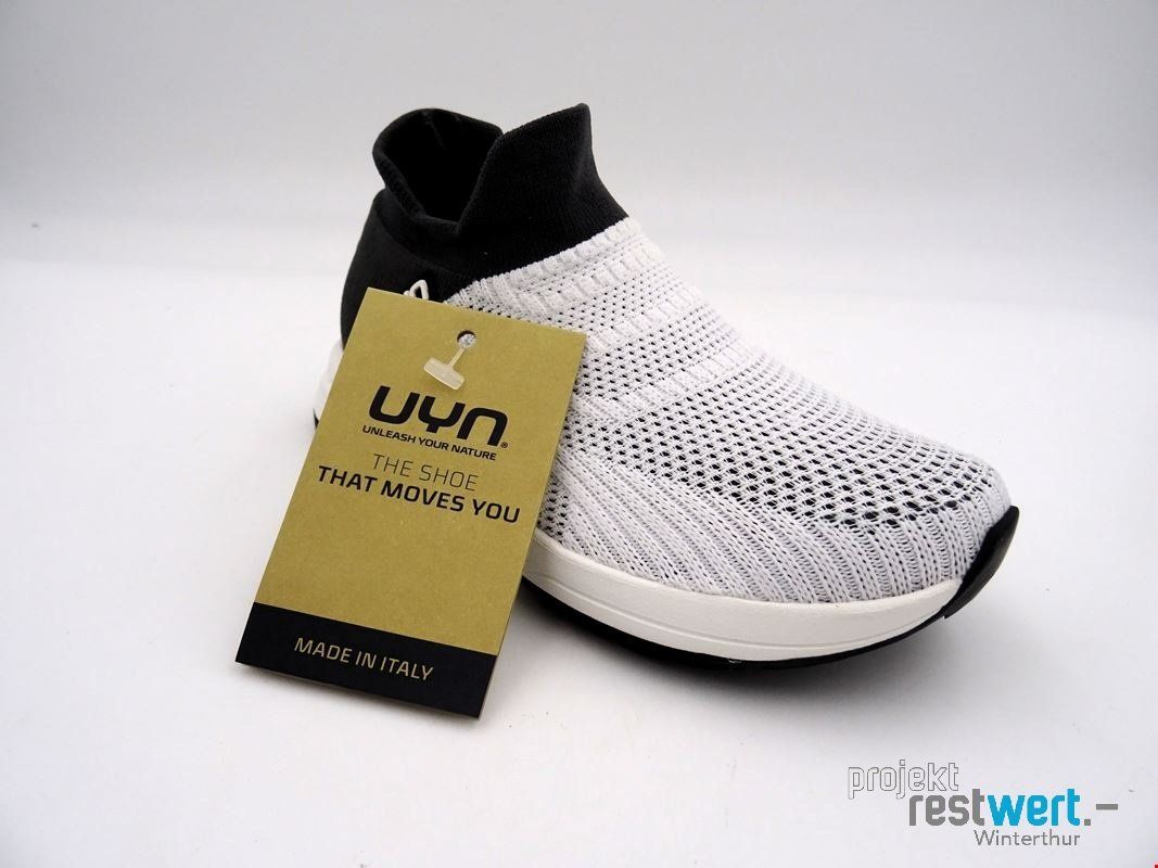 UYN Scarpe da donna: UYN FREE FLOW MASTER, WHITE/GREY, GR. 35 – Nuovo (secondo la descrizione) da Winterthur venduto da Restwert_Winterthur 1
