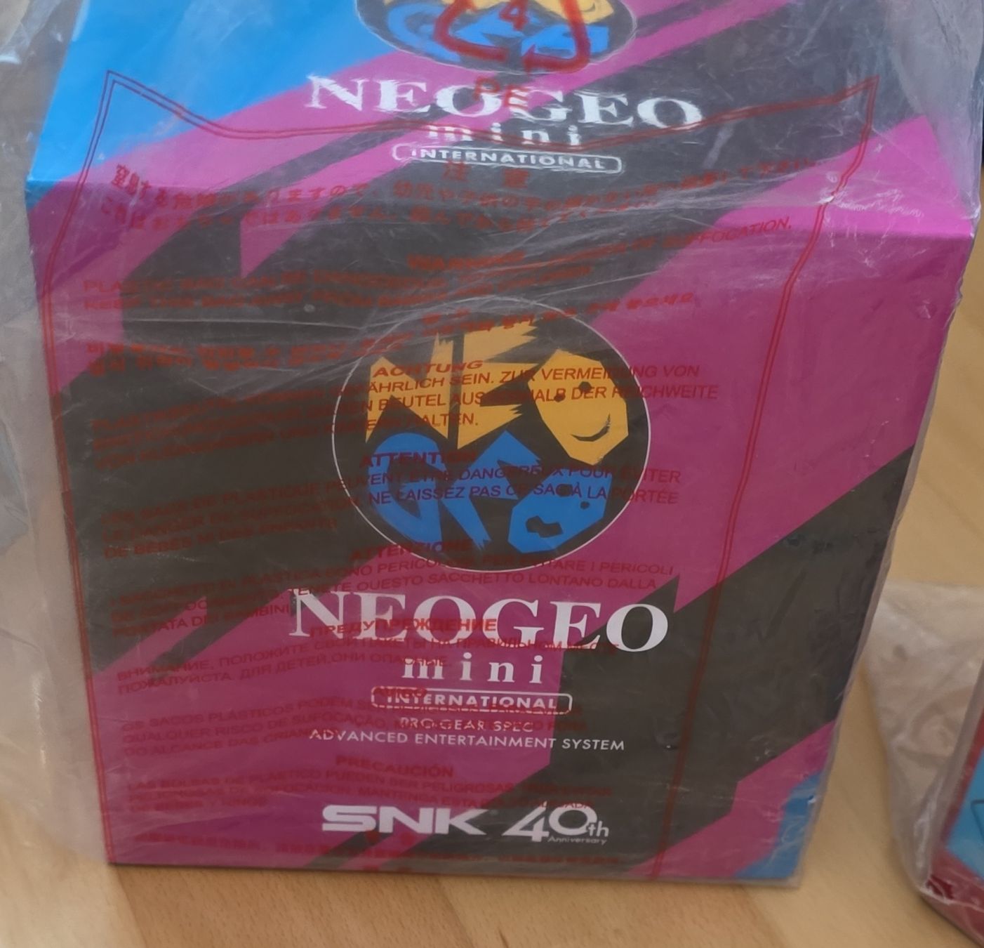 Konsolen: NEOGEO Mini International - Édition Limitée - Neuf – Neu und originalverpackt aus Neyruz FR von Yann