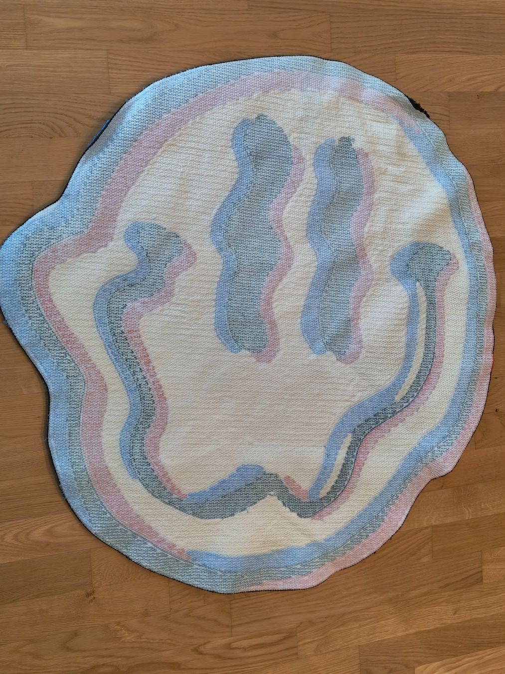 Tapis: Smiley Glitch Teppich – D'occasion à Schönenwerd par leo_w99f 2