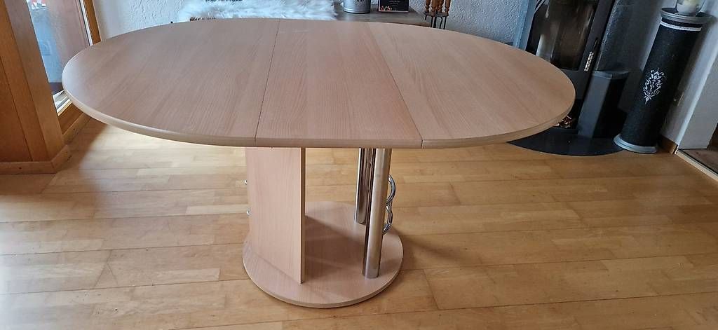 Set di tavolo e panche: Tisch mit Stühlen – Usato da Kerns venduto da Roterstern 4