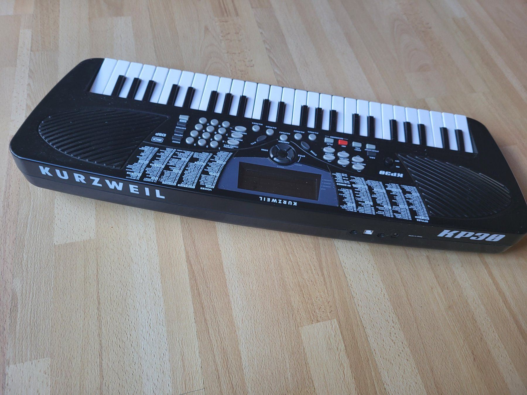 Strumenti musicali: Neuwertiges Keyboard Kurzweil KP30 – Usato da Eggiwil venduto da kariiina 4