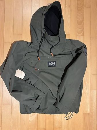 Dope Snow Ski- und Snowboardjacke "L"