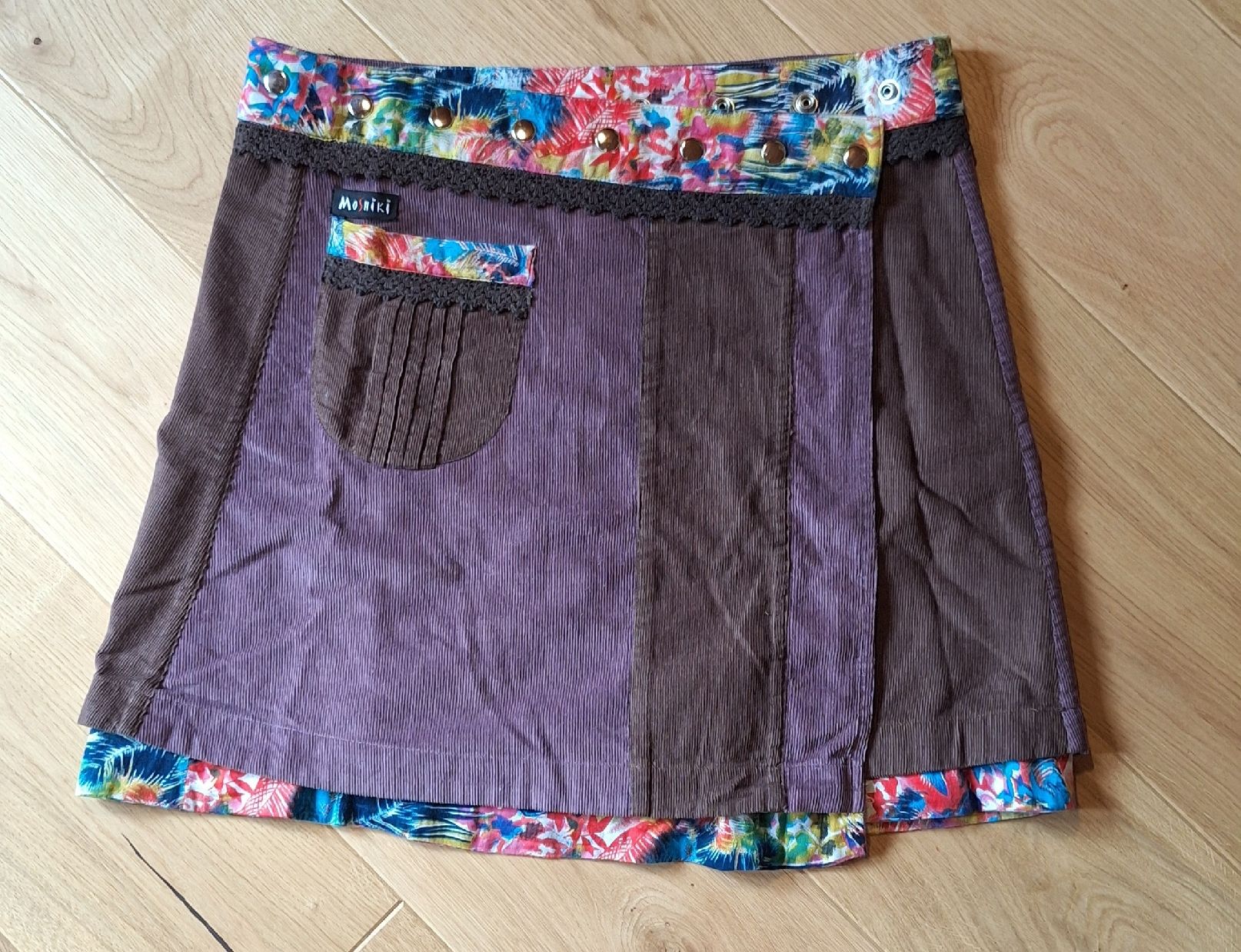 Moshiki Gonne: Moshiki Jupe – Usato da Grindelwald venduto da sunnyside01