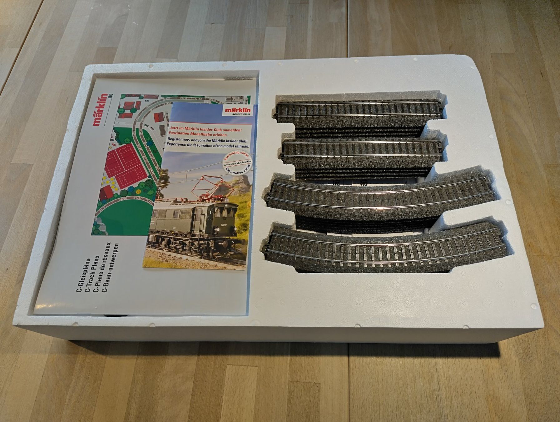 Märklin Modelleisenbahnen: Märklin 29000 Startset C-Gleis Digital – Gebraucht aus Bern von ph73 1