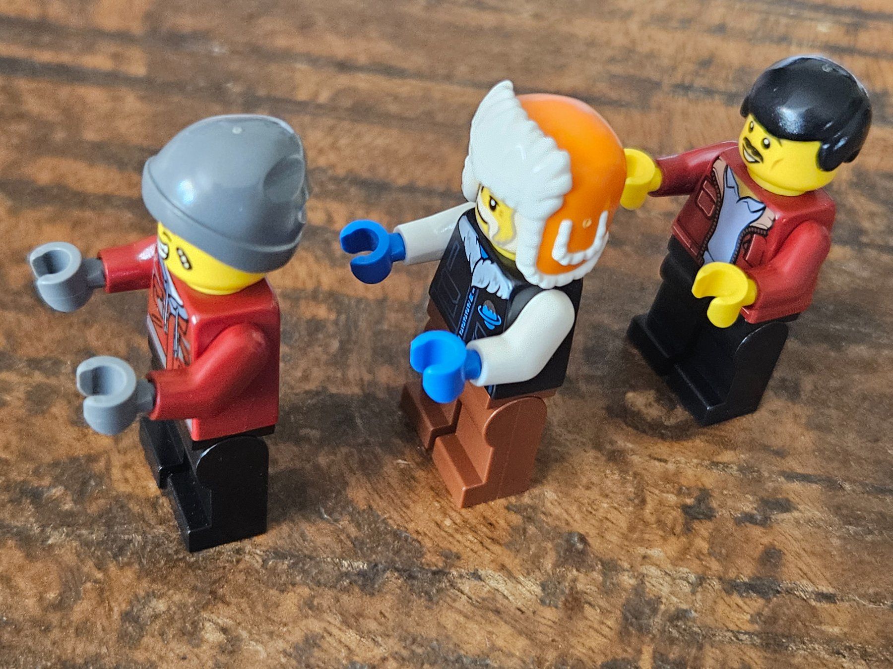 Lego Kit di costruzioni: lego lot de 3 figurines – Usato da Confignon venduto da Ecrofigs 2
