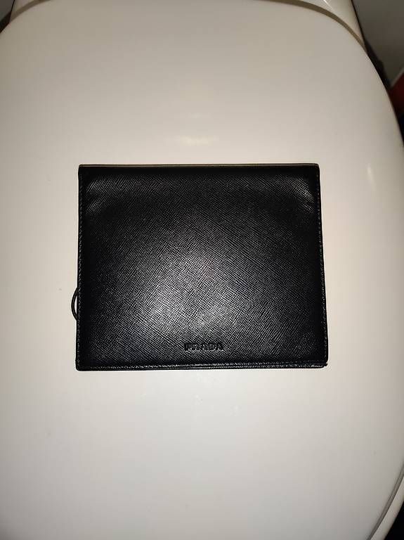 Taschen: Vintage Prada Leder Etui Tasche Hülle – Neu (gemäss Beschreibung) aus Andermatt von Bhagwan 3