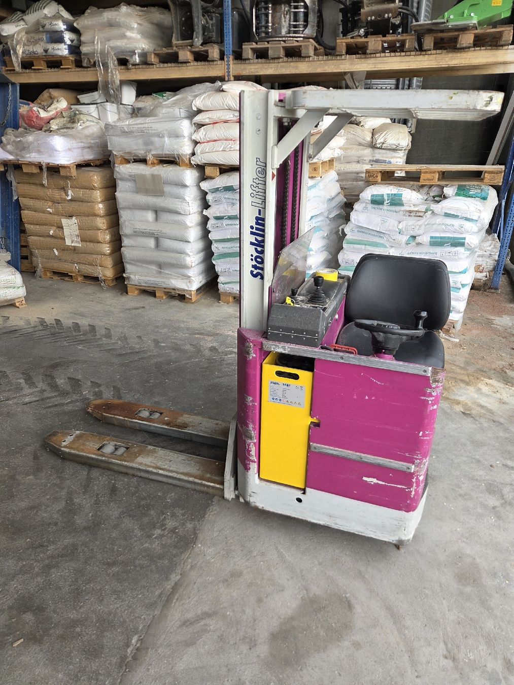 Gabelstapler & Hubwagen: Stapler  – Gebraucht aus Retschwil von KATANA_02