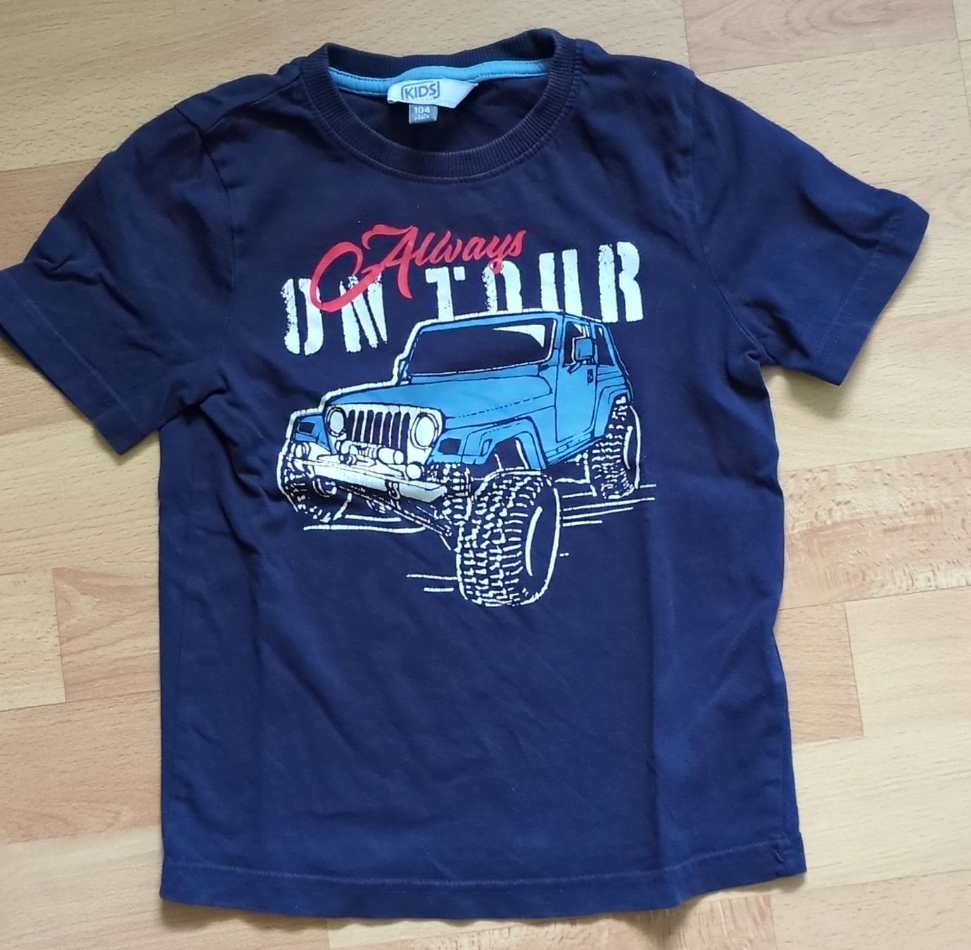 Camicie, T-shirt & Polo: Kinder T-Shirt dunkelblau Grösse 104 – Usato da Adlikon b. Andelfingen venduto da IlonaSp