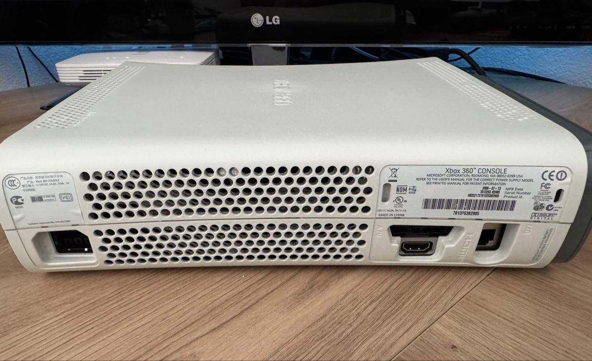 Microsoft Konsolen: Xbox 360 Konsole 60GB mit Controller – Gebraucht aus Brig von RetroGamers 1