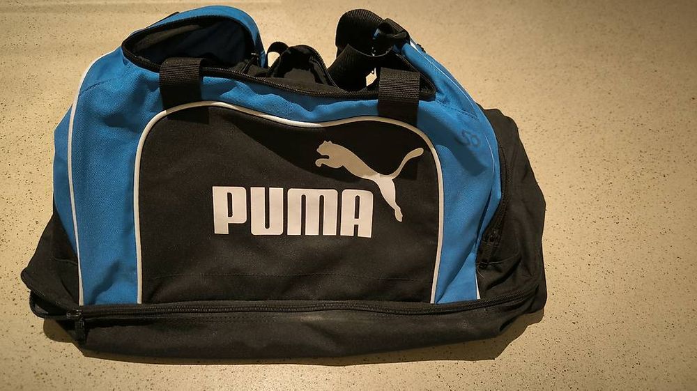 Borse: Puma Fussballtasche blau schwarz  – Usato da Dübendorf venduto da darionaepfer 1