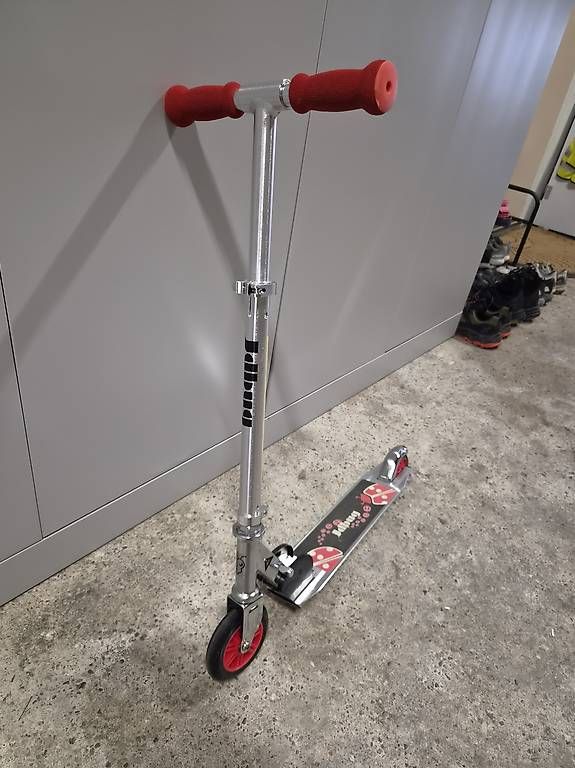 Kickboard: JD Bug Kickboards, Scooter, Trottinett – Usato da Russikon venduto da Geimi89