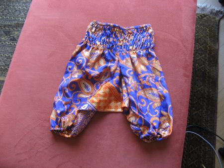 kleine Ali Baba Hose für Baby