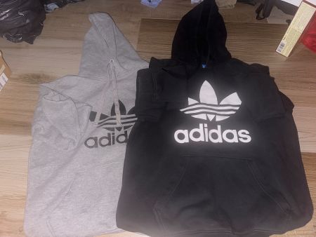 Adidas Hoodie, schwarz und grau, Grösse M und S, Top!