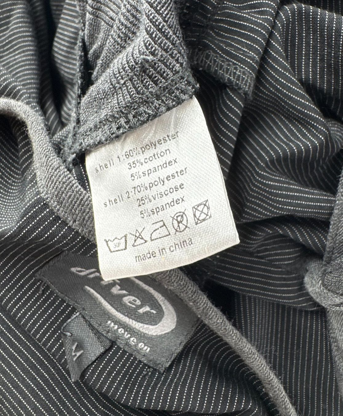 Vestiti: 00's DRIVER Robe Cargo Pinstripes Gris, Poches À Rubans, M – Usato da Lausanne venduto da PlusValue_Lausanne 6