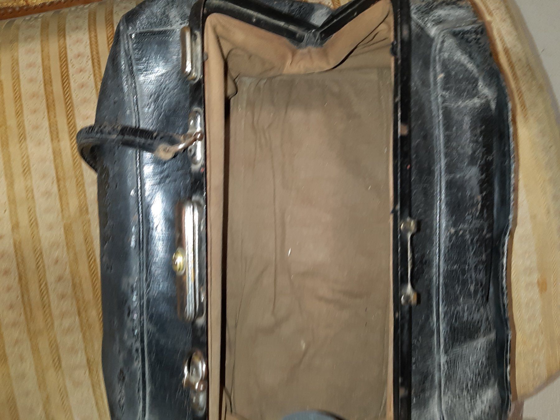 Reisekoffer: Dr. Koffer  uralt – Gebraucht aus Rotkreuz von nigal 2