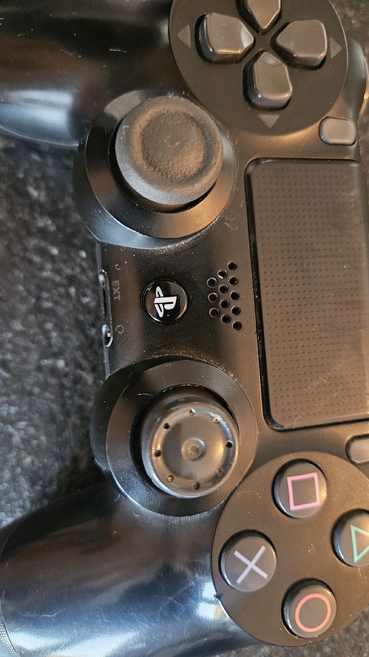 Sony Controller: Sony Dualshock 4 Controller Black used – Defekt aus Sachseln von laz_65cg 2