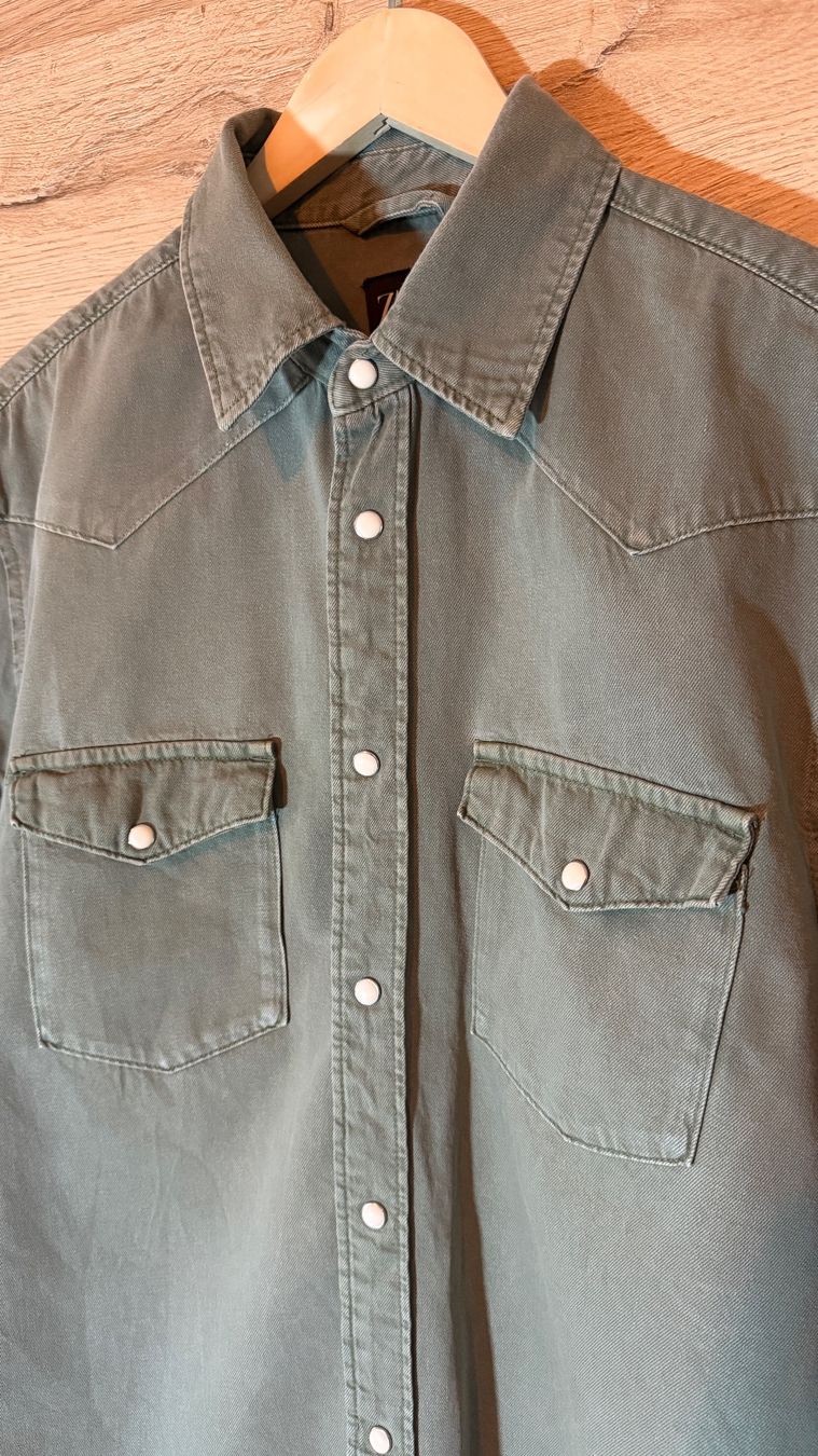 Zara Camicie: Zara Jeanshemd Olive Grösse L – Usato da Schaffhausen venduto da davidxjames 1