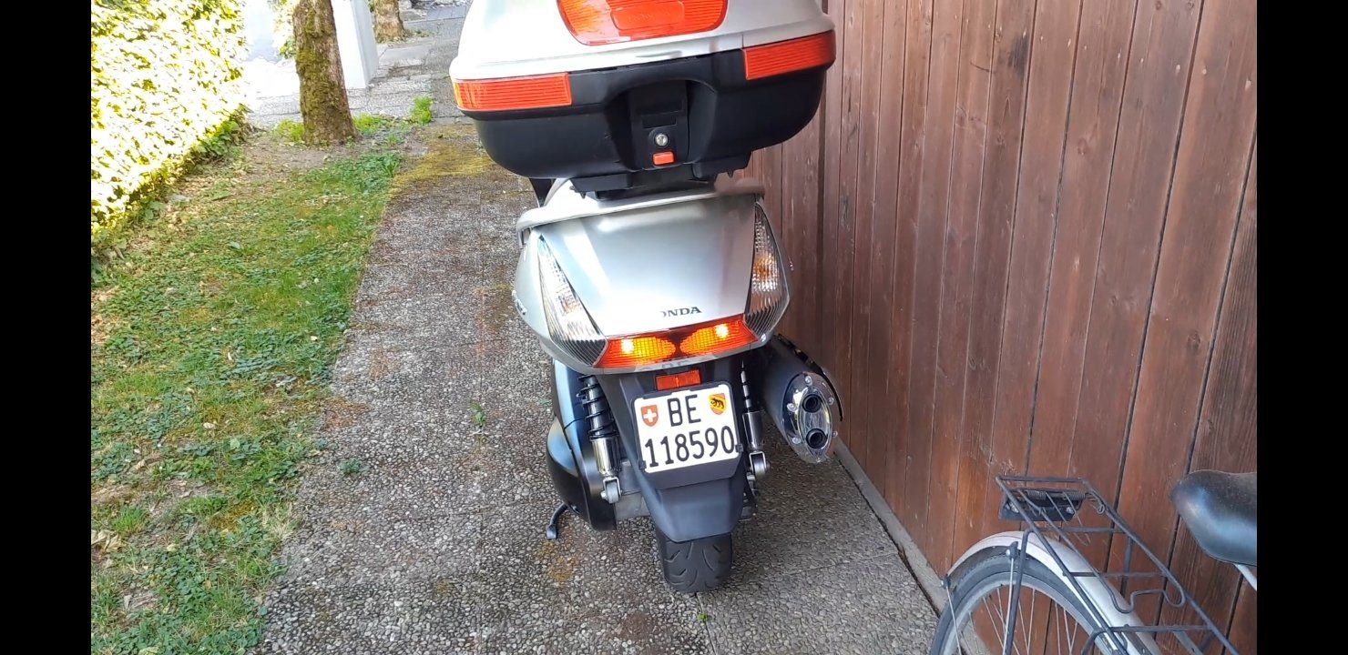 Honda Scooter: Honda Silverwing 600 / Abholen GE oder BE/ MFK 07.2025 – Usato da Rüdtligen venduto da Tamir0 3