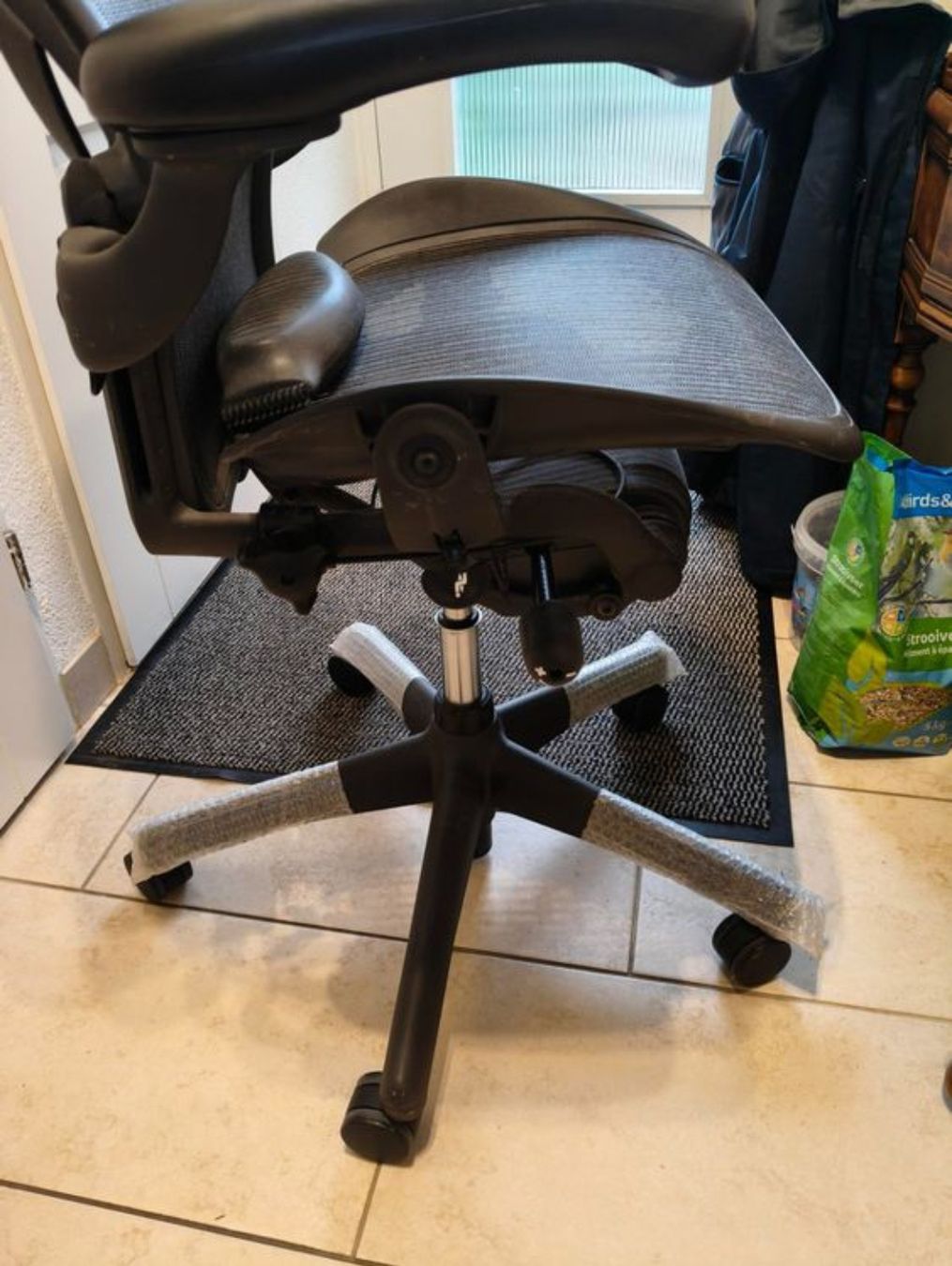 Herman Miller Sedie: Bürostuhl Herman Miller Aeron, Grösse B – Nuovo (secondo la descrizione) da Luzern venduto da sim_lqq2 3