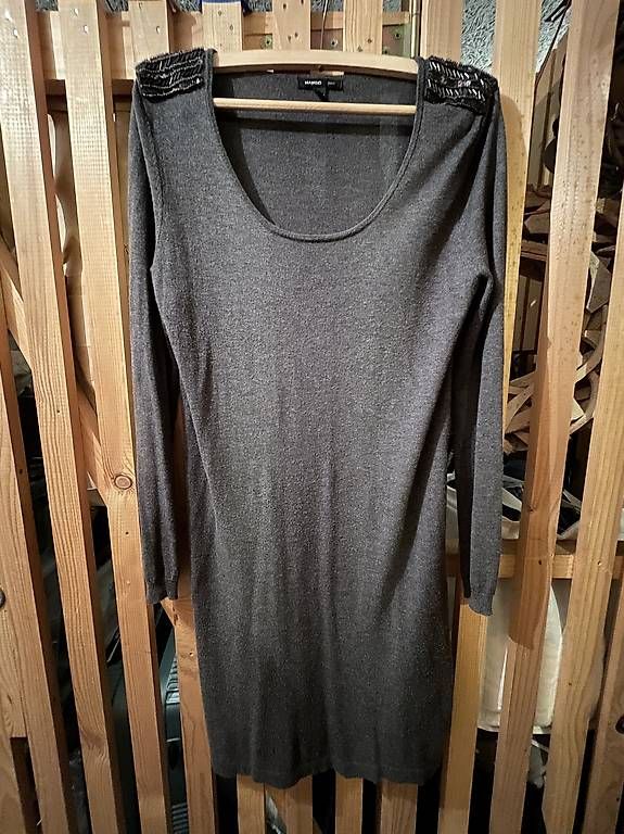 Vestiti: Mango Strickkleid Gr. L Pailletten Herbst Winter elegant – Usato da Luzern venduto da Fledermaus82