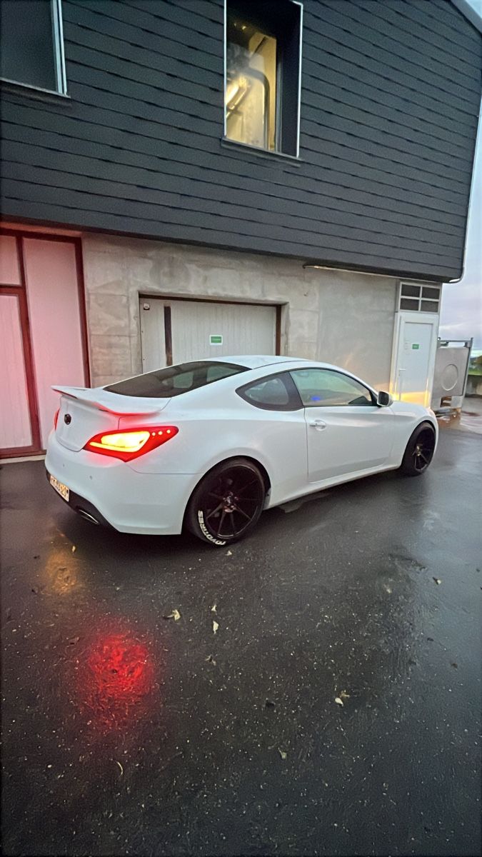 Hyundai Automobili: Hyundai Genesis coupe V6 3.8 – Usato da Vuadens venduto da vin_p8k5 4