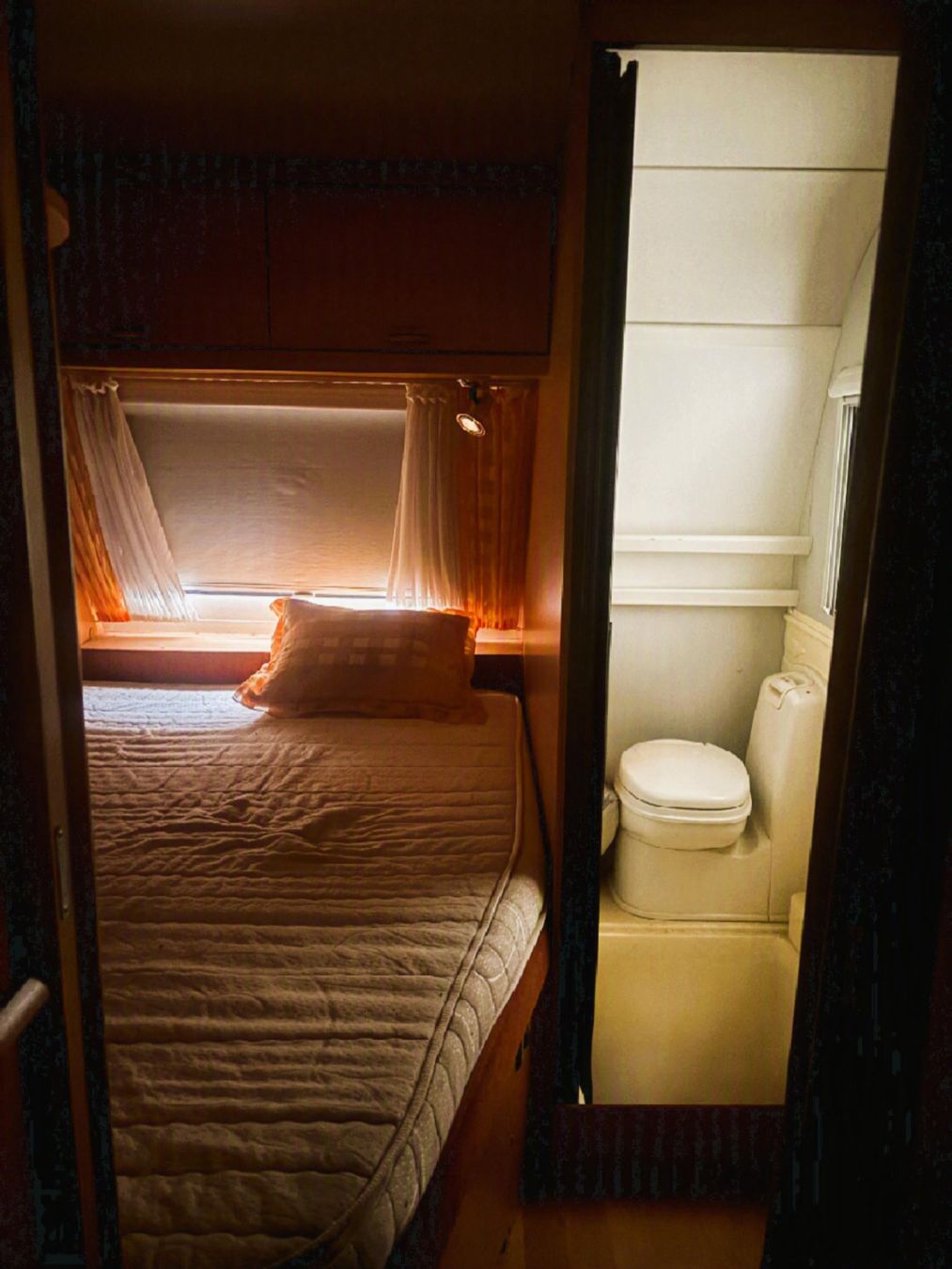 Wilk Camping Fahrzeuge: Wohnwagen Wilk Safari mit Dusche & WC – Gebraucht aus Susten von mon_k9qx 4