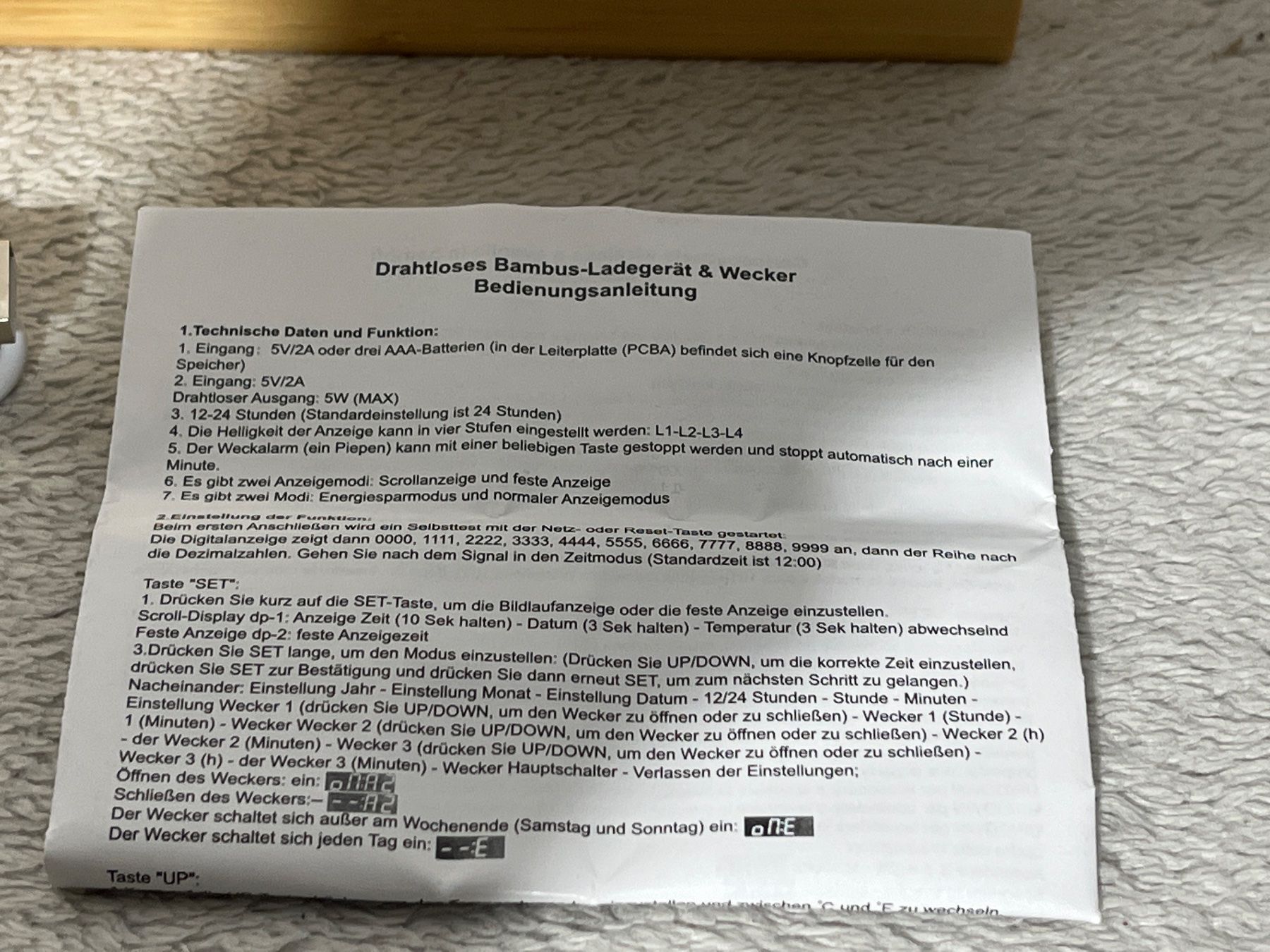 Sveglie: Drahtloser Bambus Wecker mit Ladegerät – Nuovo e nell'imballaggio originale da Oberegg venduto da MZ_DiesundDas 1