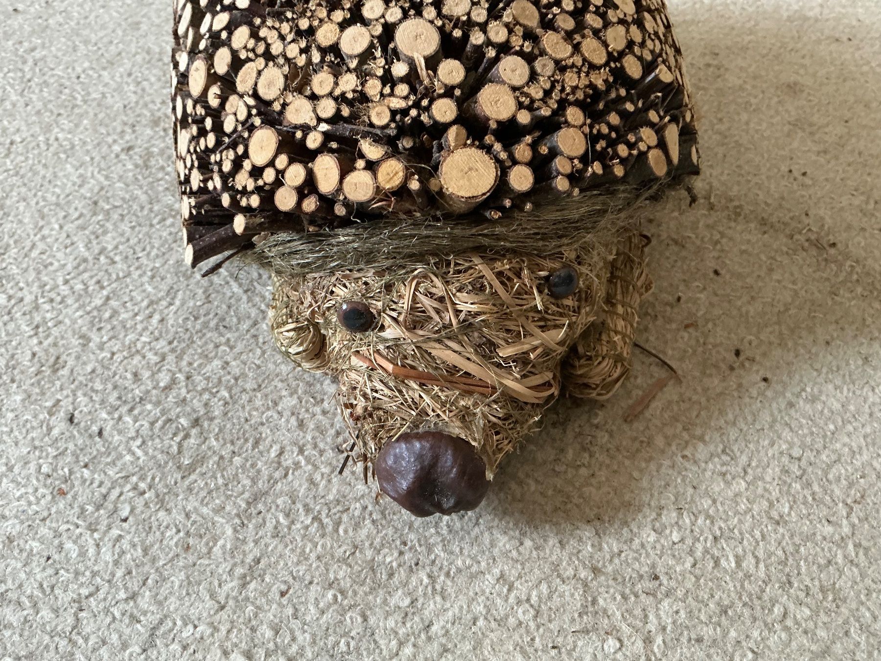 Tutte le decorazioni: Igel Dekoration Holz und Stroh Handgemacht – Usato da Jona venduto da Jancy60 2