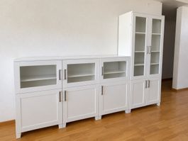 Weißer IKEA-Schrank / Sideboard – Hervorragender Zustand