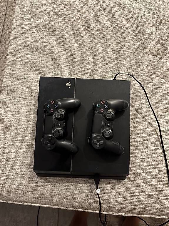 Konsolen: PlayStation 4 – Gebraucht aus Frauenfeld von Meris23