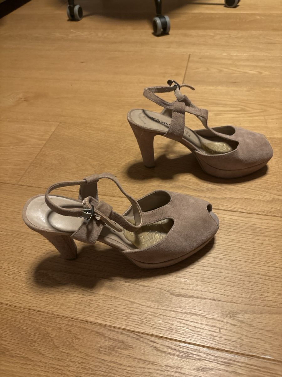 Tamaris Scarpe da donna: Tamaris Pumps, Grösse 38 – Nuovo (secondo la descrizione) da Pfaffnau venduto da Celi77777 1