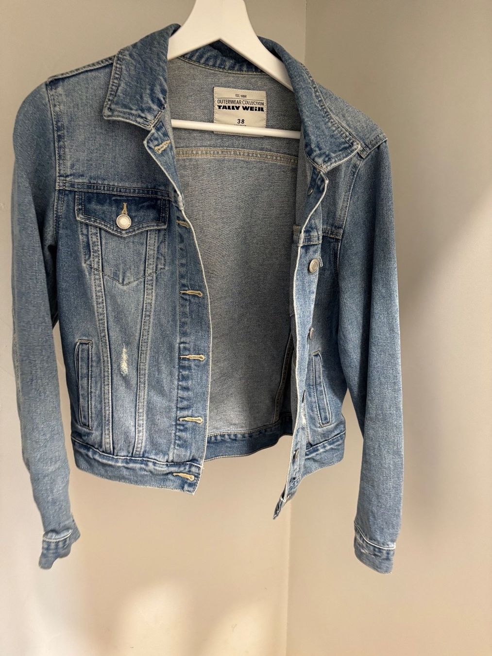 Giacche: Jeansjacke Grösse 38 – Usato da Bünzen venduto da noemi_3105
