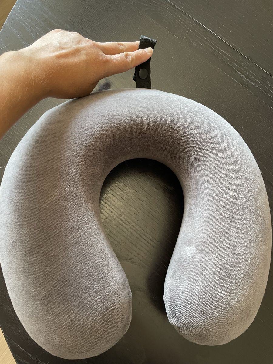 Cuscini: Coussin de voyage ergonomique gros – Usato da Sierre venduto da Ruyfigas