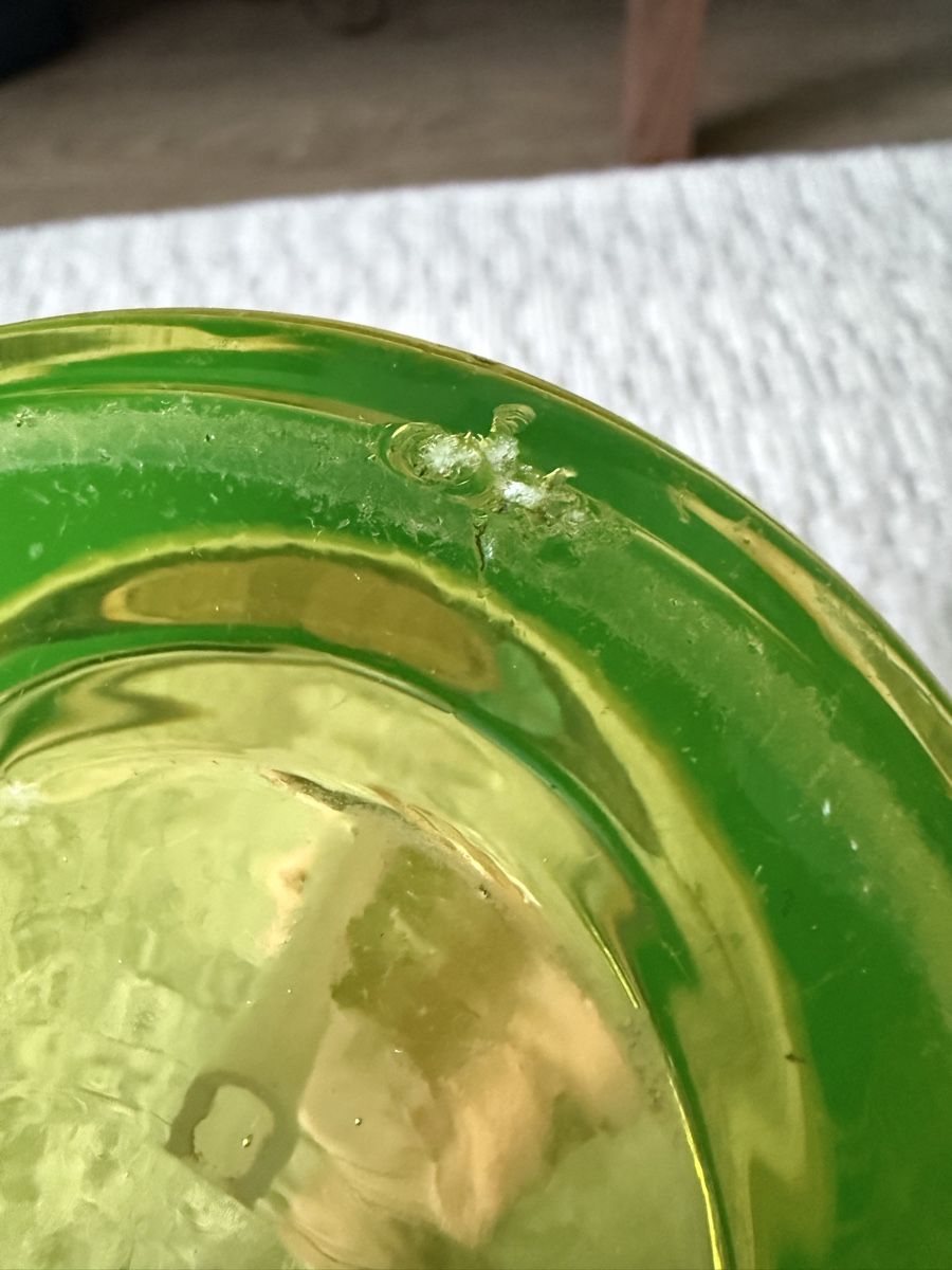 Flaschen: Siphon Sturzenegger verre uranium vert état usagé – Gebraucht aus Kloten von Mumiiin 2