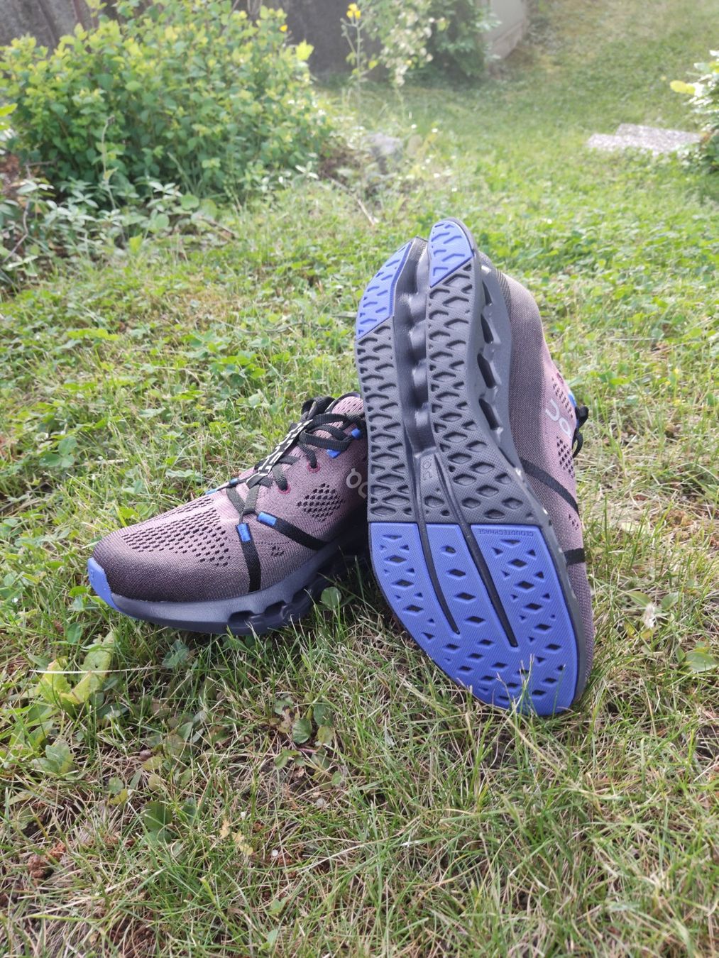 On Scarpe da uomo: On Cloudsurfer, NEU, Ungetragen, Grösse 42 – Nuovo (secondo la descrizione) da Bern venduto da Eugen5