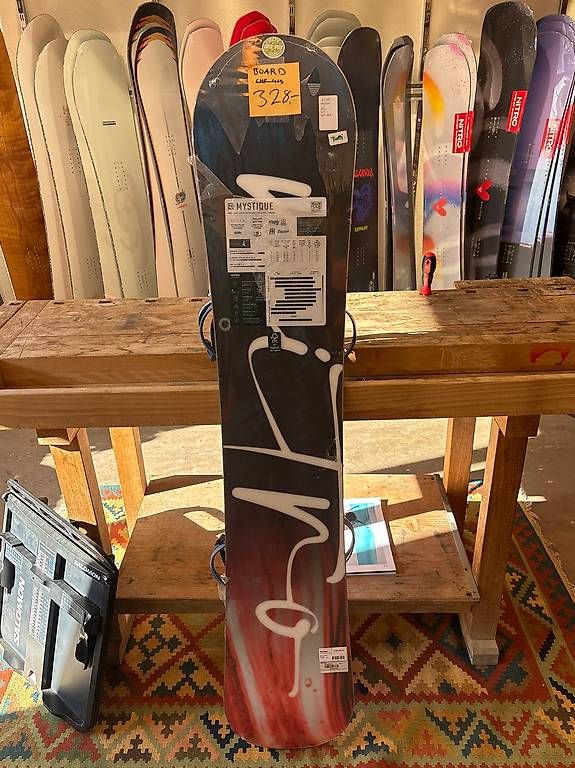 Board: NITRO MYSTIQUE 24 SNOWBOARD INKL. BINDUNG – Usato da Grindelwald venduto da Backdoor_Shop 1