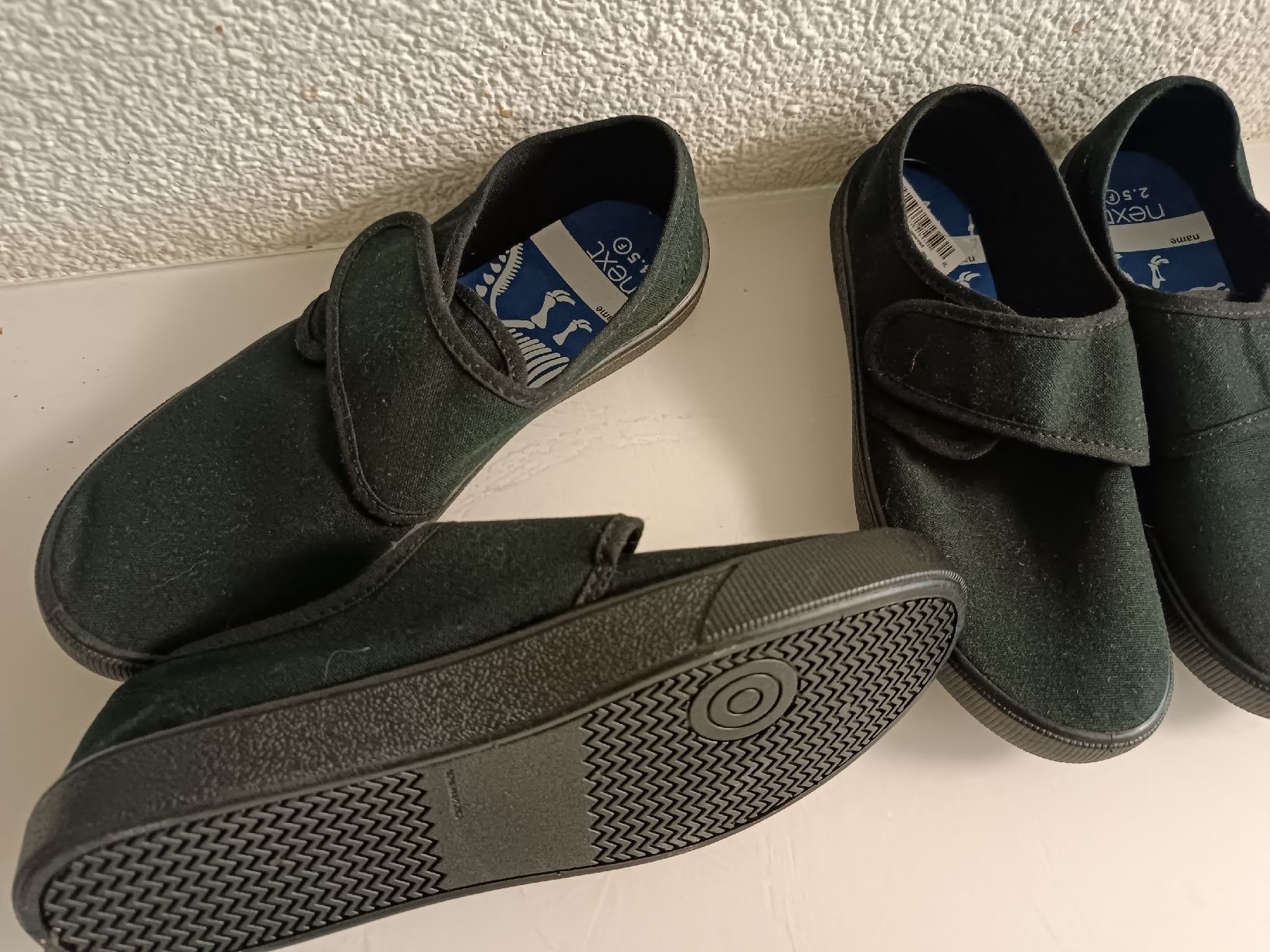 Next Scarpe da uomo: Finken/ Hausschuhe NEXT NEU Gr 35 + 37,5 – Nuovo e nell'imballaggio originale da Binz venduto da julijuli 2