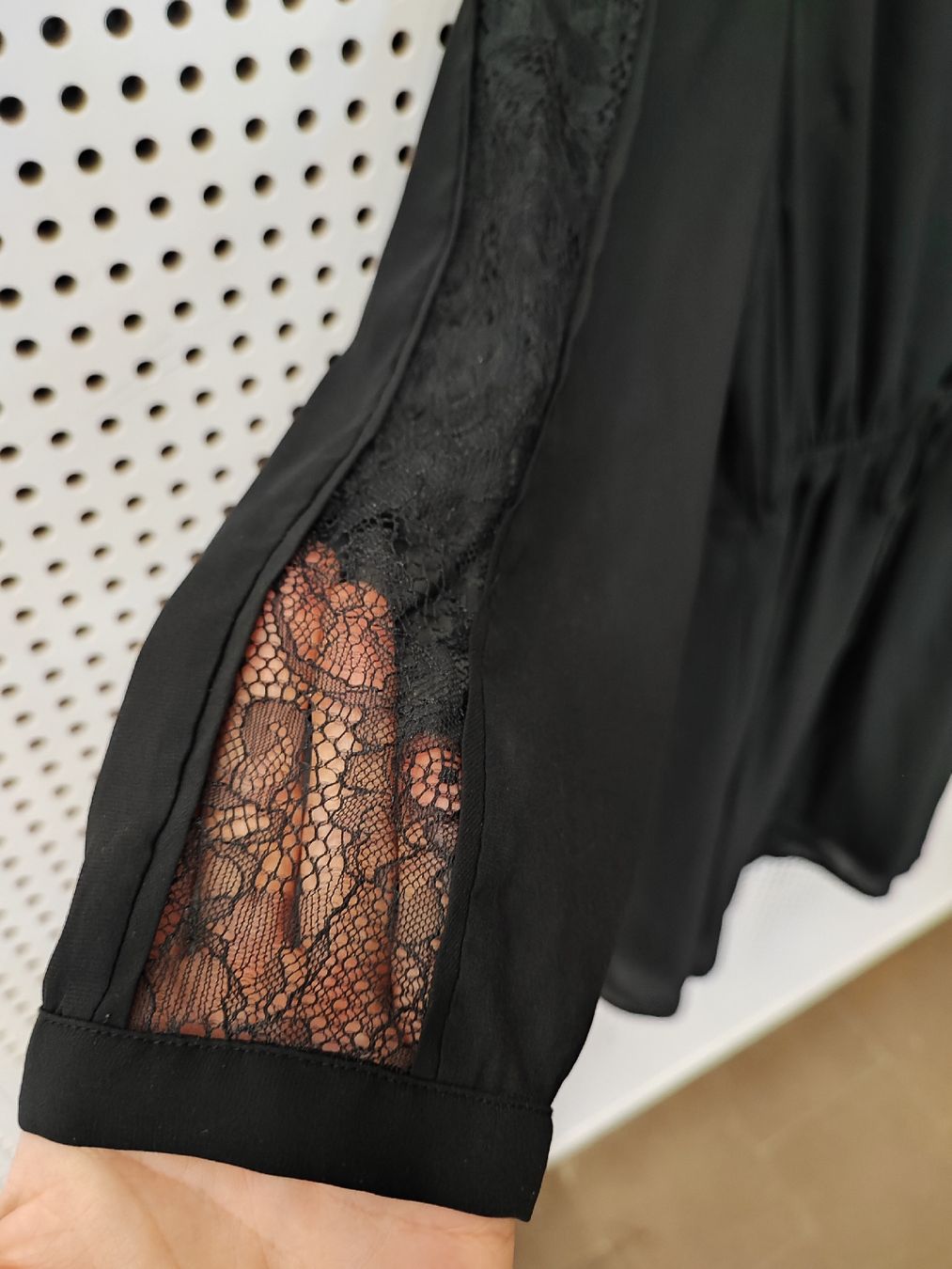 H&M Vestiti: H&M Kleid mit Spitze, schwarz, Gr. 38 – Usato da Winterthur venduto da CorinnesShoppingtour 1