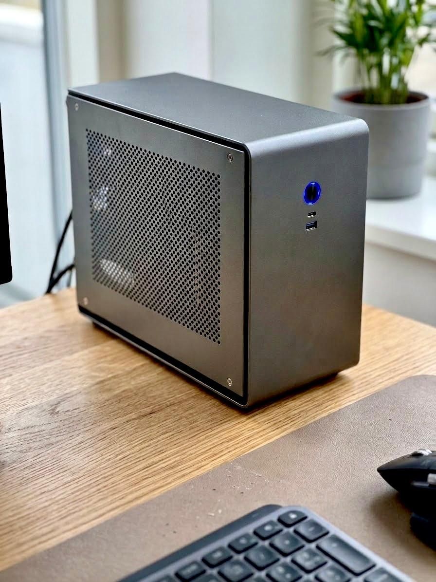 PC: Mini ITX Gaming PC - RTX5060 - AMD Ryzen 5 – Usato da Arni AG venduto da Skappi