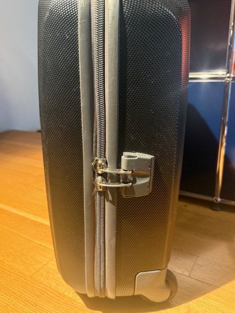 Samsonite Valigie: Samsonite Schalenkoffer Cabin – Usato da Zürich venduto da mic_2byq 4