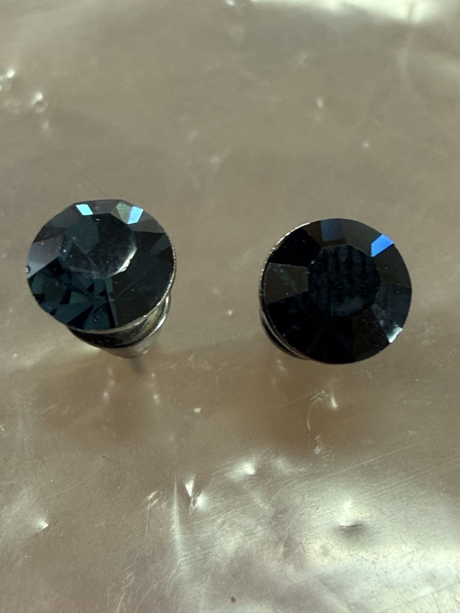 Boucles d'oreille: Ohrstecker – D'occasion à Grenchen par Bastet007