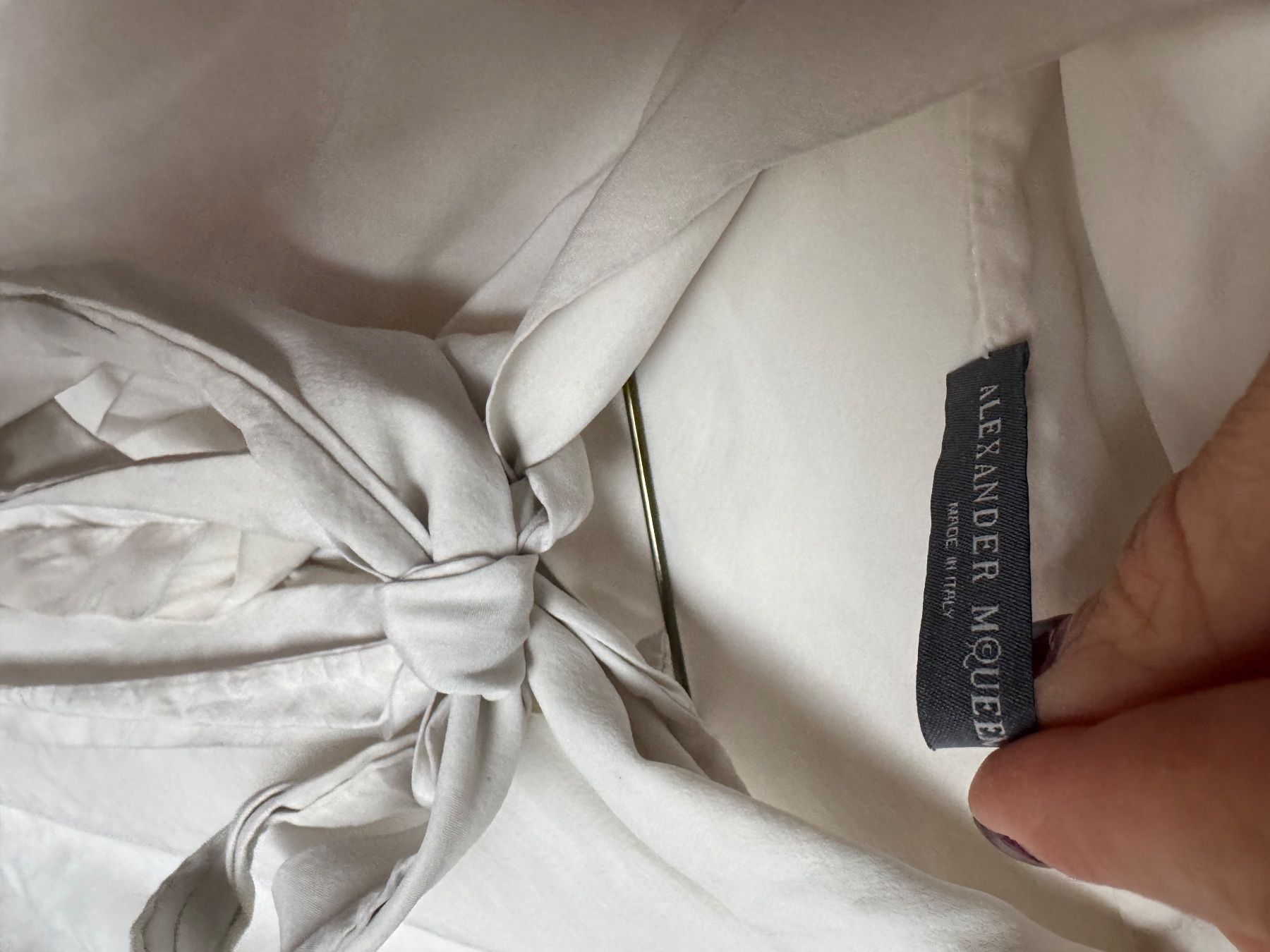 Alexander Mcqueen Camicette: 100% Seide Alexander mc Queen Schluppenbluse L – Usato da St. Gallen venduto da LkN_34 2